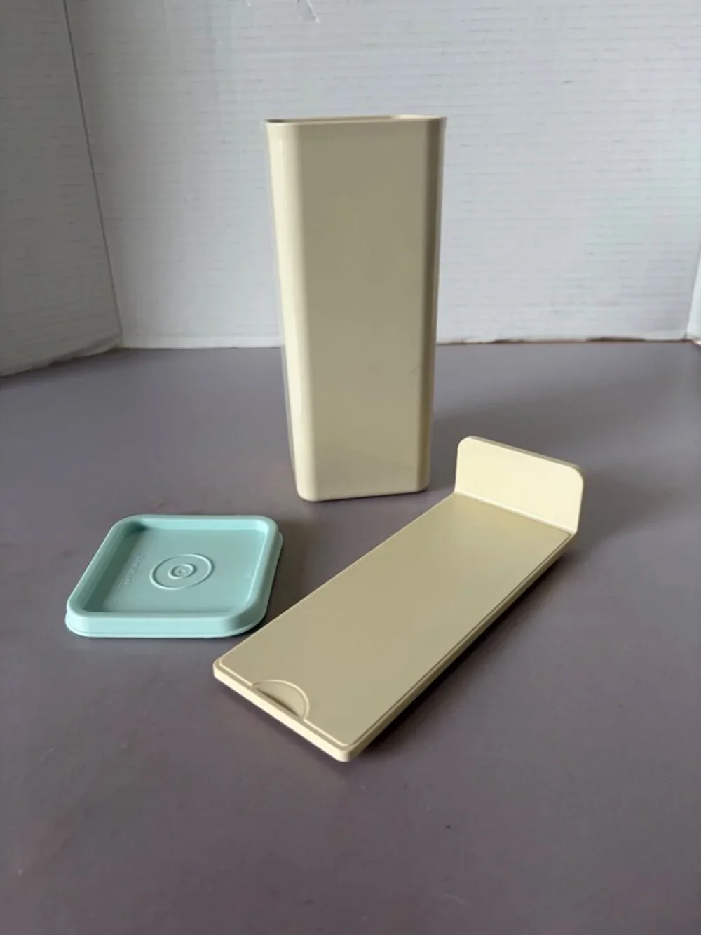 Tupperware Modular Mate Rectangle Storage Container With Lid & Pour Spout Beige
